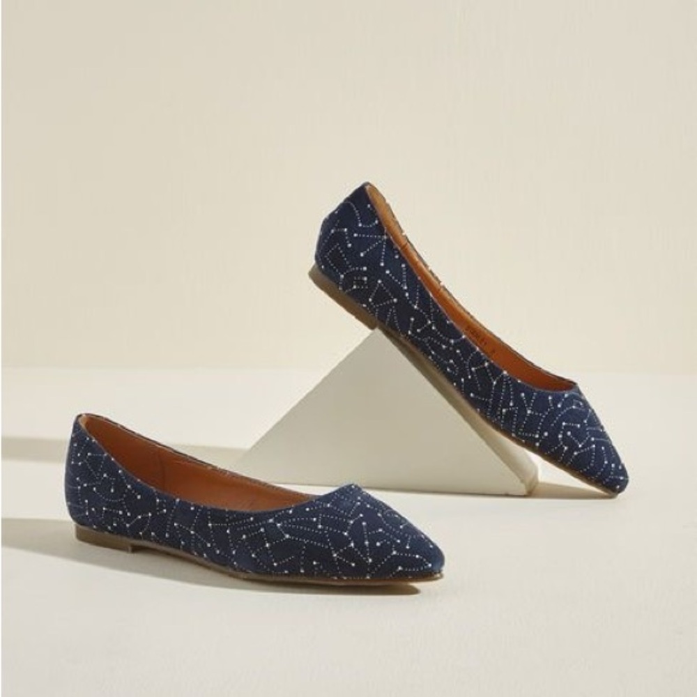 Women’s constellation flats